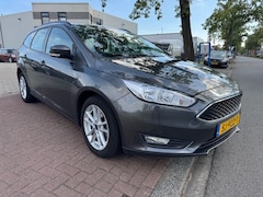 Ford Focus Wagon - 1.0 Lease Edition Airco/ECC, Cruisecontrol, Navigatie