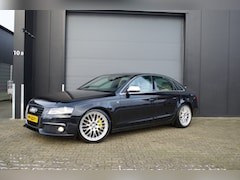Audi A4 Limousine - 3.2 FSI quattro Pro Line Business 265pk