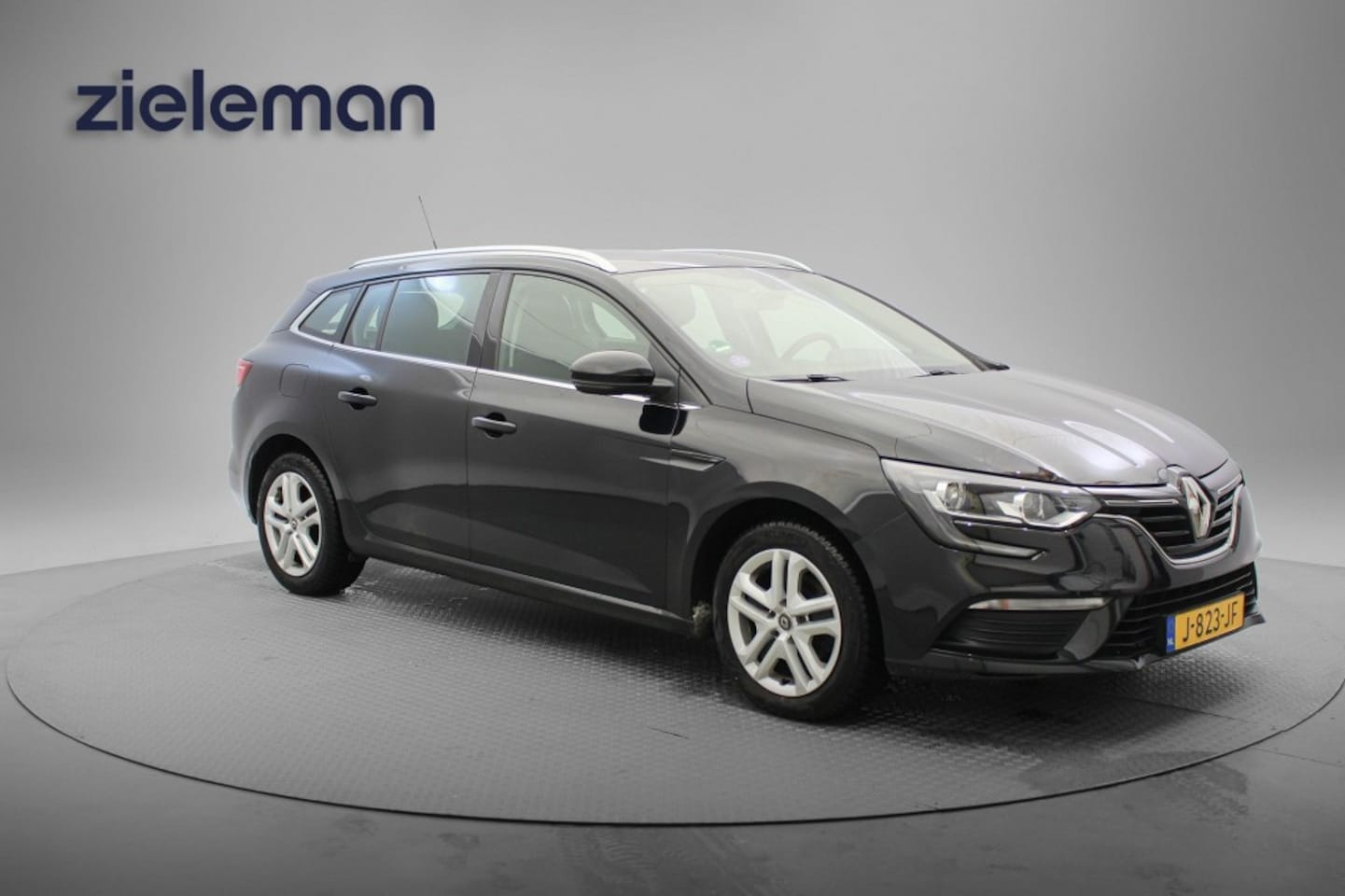 Renault Mégane Estate - Estate 1.3 TCE Zen - Navi, Cruise, Clima, Trekhaak - AutoWereld.nl