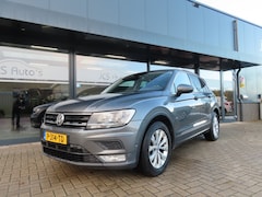 Volkswagen Tiguan - 1.4 TSI ACT Con. Series Leder Pano Trekhaak 2017
