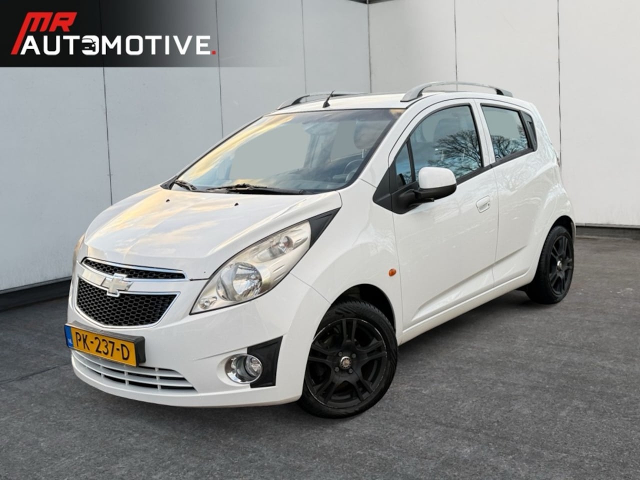 Chevrolet Spark - 1.2 16v LT - Airco, Lichtmetalen velgen, 5 deurs - AutoWereld.nl