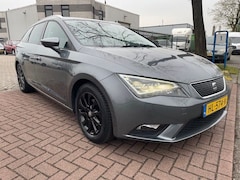 SEAT Leon ST - 1.0 EcoTSI Style Connect+ Airco/ECC, Cruisecontrol, Navigatie, Camera