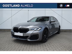BMW 5-serie - 545e xDrive High Executive M Sport Automaat / Achteruitrijcamera / Soft-Close / Laserlight