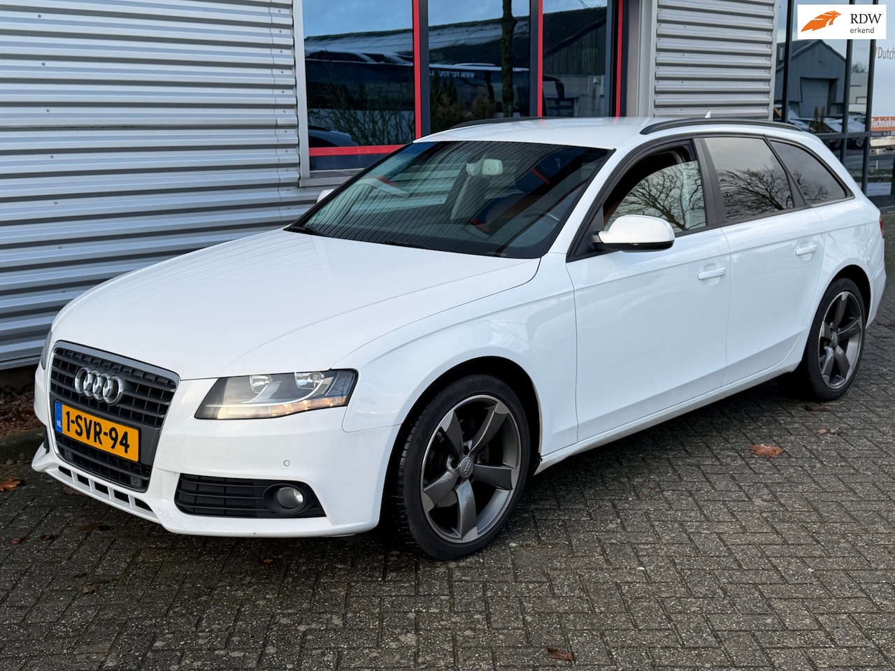 Audi A4 Avant - 2.0 TDI S edition Leder Navi Camera - AutoWereld.nl