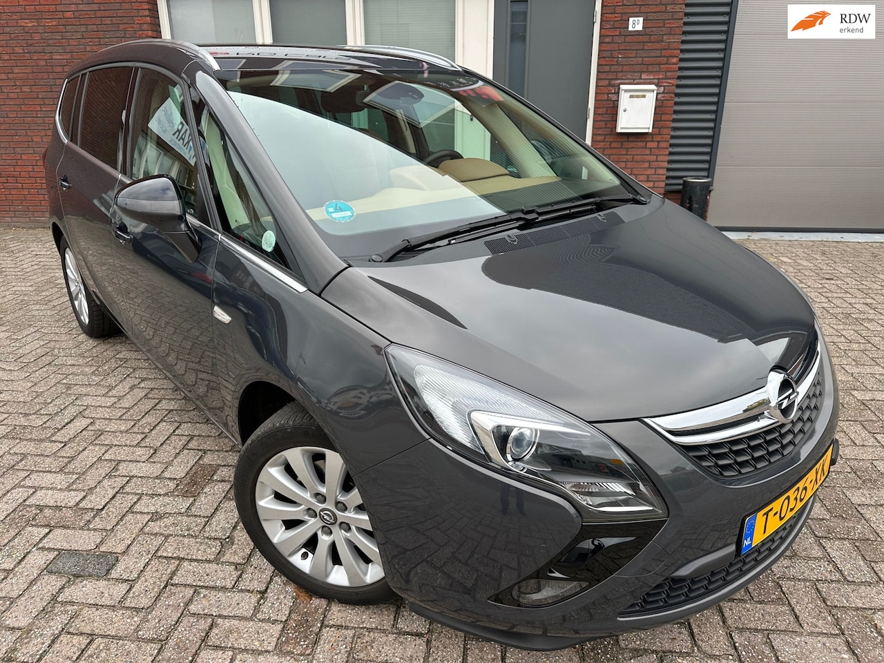Opel Zafira Tourer - 1.4 Innovation / Navi / Leder / PDC / Clima - AutoWereld.nl