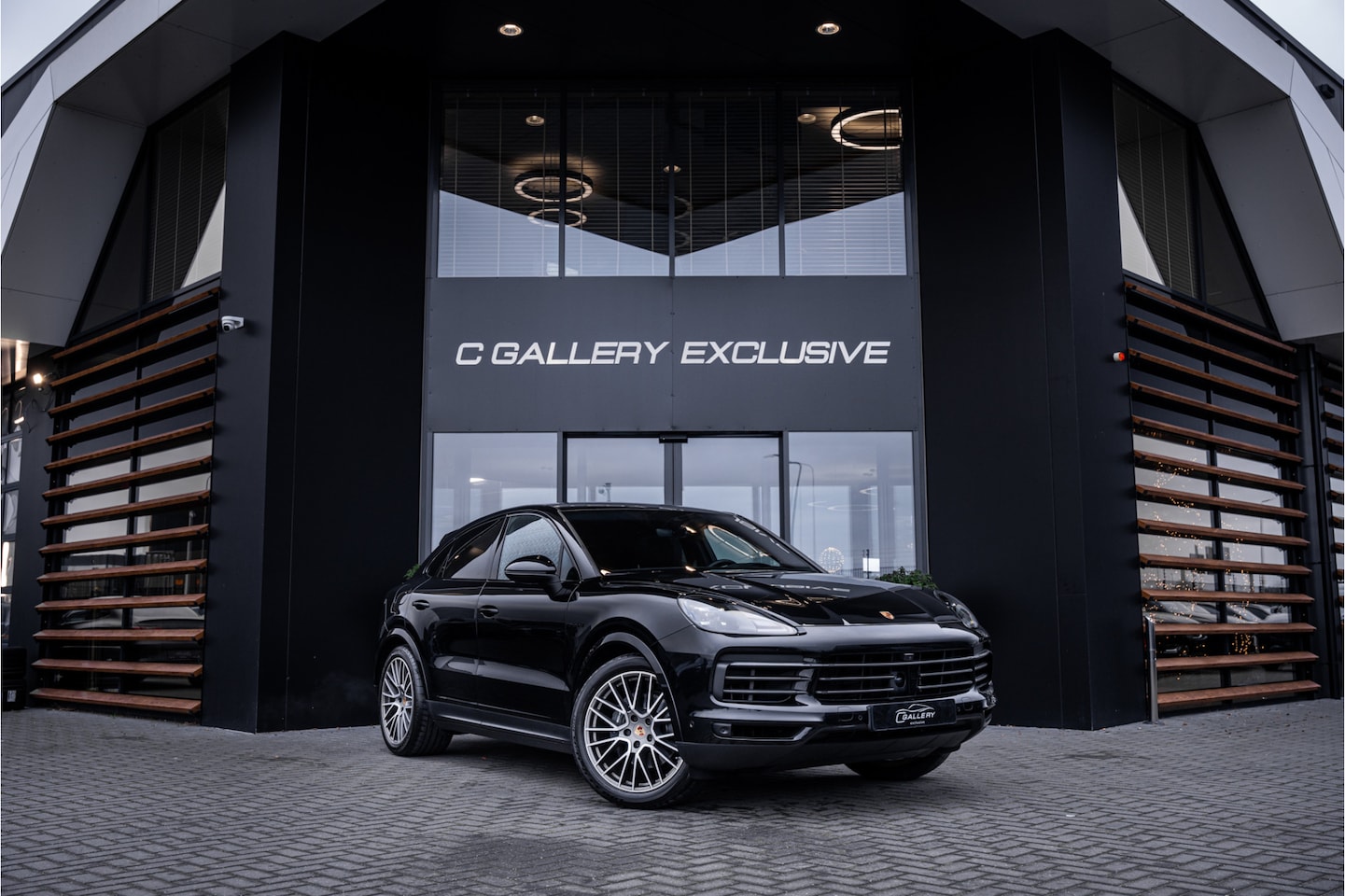 Porsche Cayenne Coupé - 3.0 E-Hybrid - Sport Chrono + | Panorama | Bose | Luchtvering | Memory | 360 Camera - AutoWereld.nl