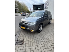 Mitsubishi Outlander - 2.2 DI-D Intense+ 4WD