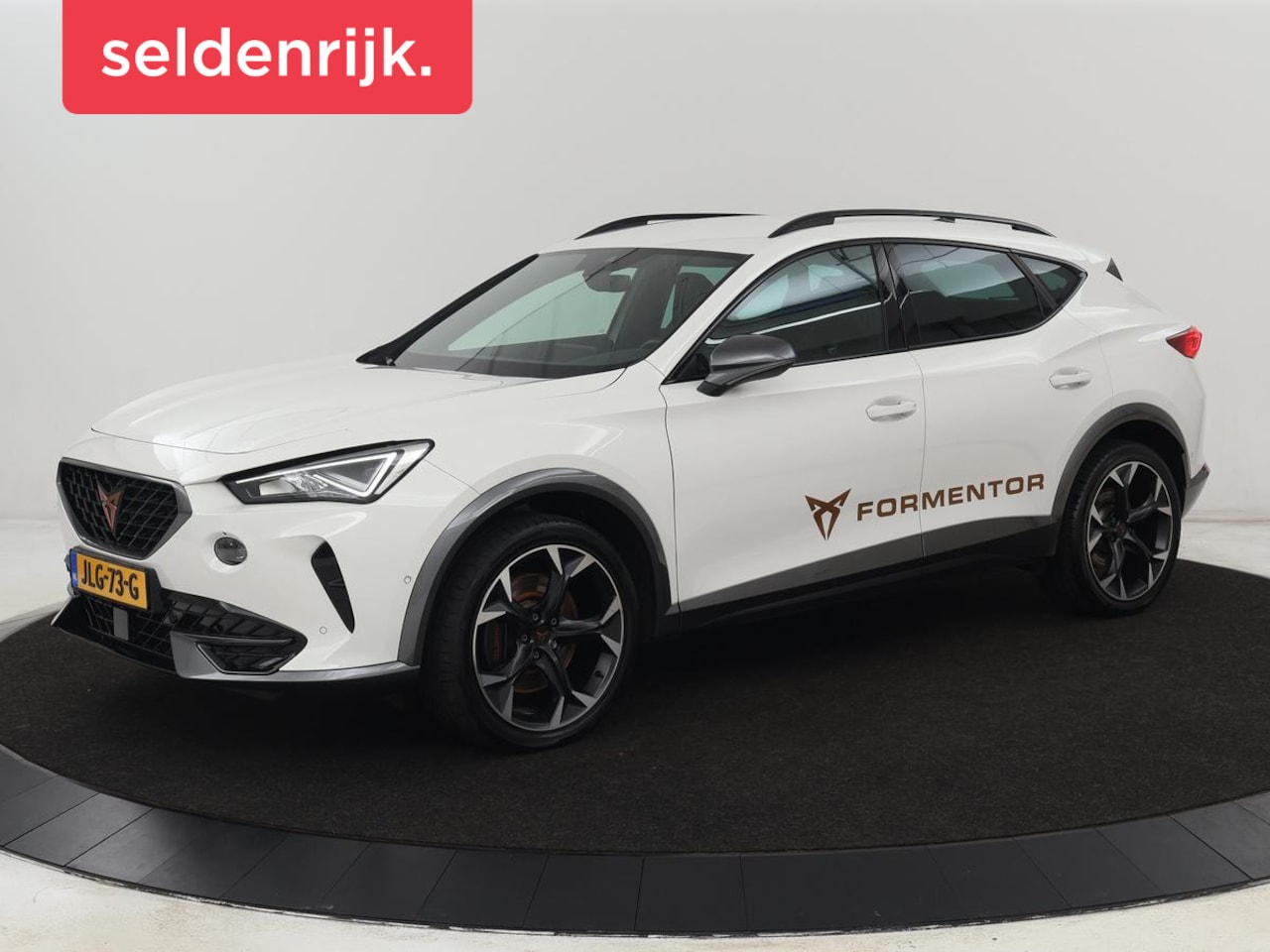 CUPRA Formentor - 2.0 TSI 4DRIVE | 310pk | Trekhaak | Stoelverwarming | Camera | Adaptive cruise | 19'' | Sf - AutoWereld.nl