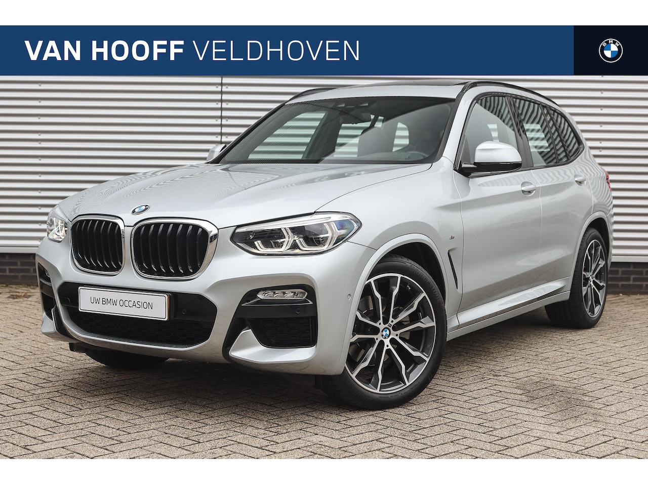 BMW X3 - sDrive20i High Executive M Sport Automaat / Panoramadak / Sportstoelen / Achteruitrijcamer - AutoWereld.nl