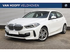 BMW 1-serie - 118i M Sport Automaat / Sportstoelen / Adaptieve LED / M Sportonderstel / Live Cockpit Pro