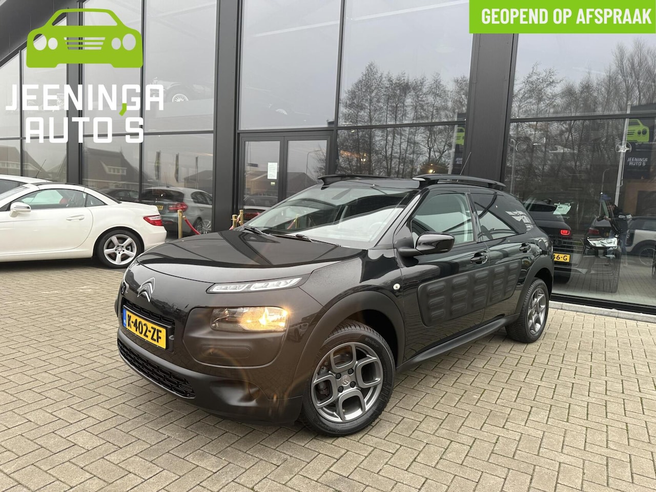 Citroën C4 Cactus - 1.2 PureTech Shine|Camera|Navi|Airco - AutoWereld.nl