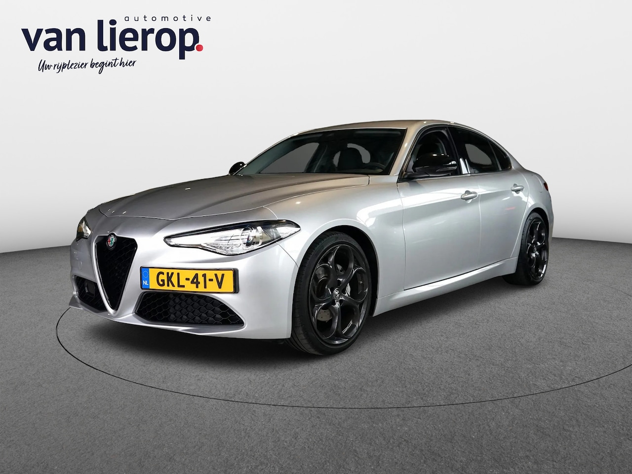 Alfa Romeo Giulia - 2.0T LEDER | LED | 19'' | VOLL. HISTORIE - AutoWereld.nl