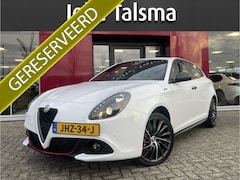 Alfa Romeo Giulietta - 1.4 Turbo Sport | 18" Velgen | Carbon kit