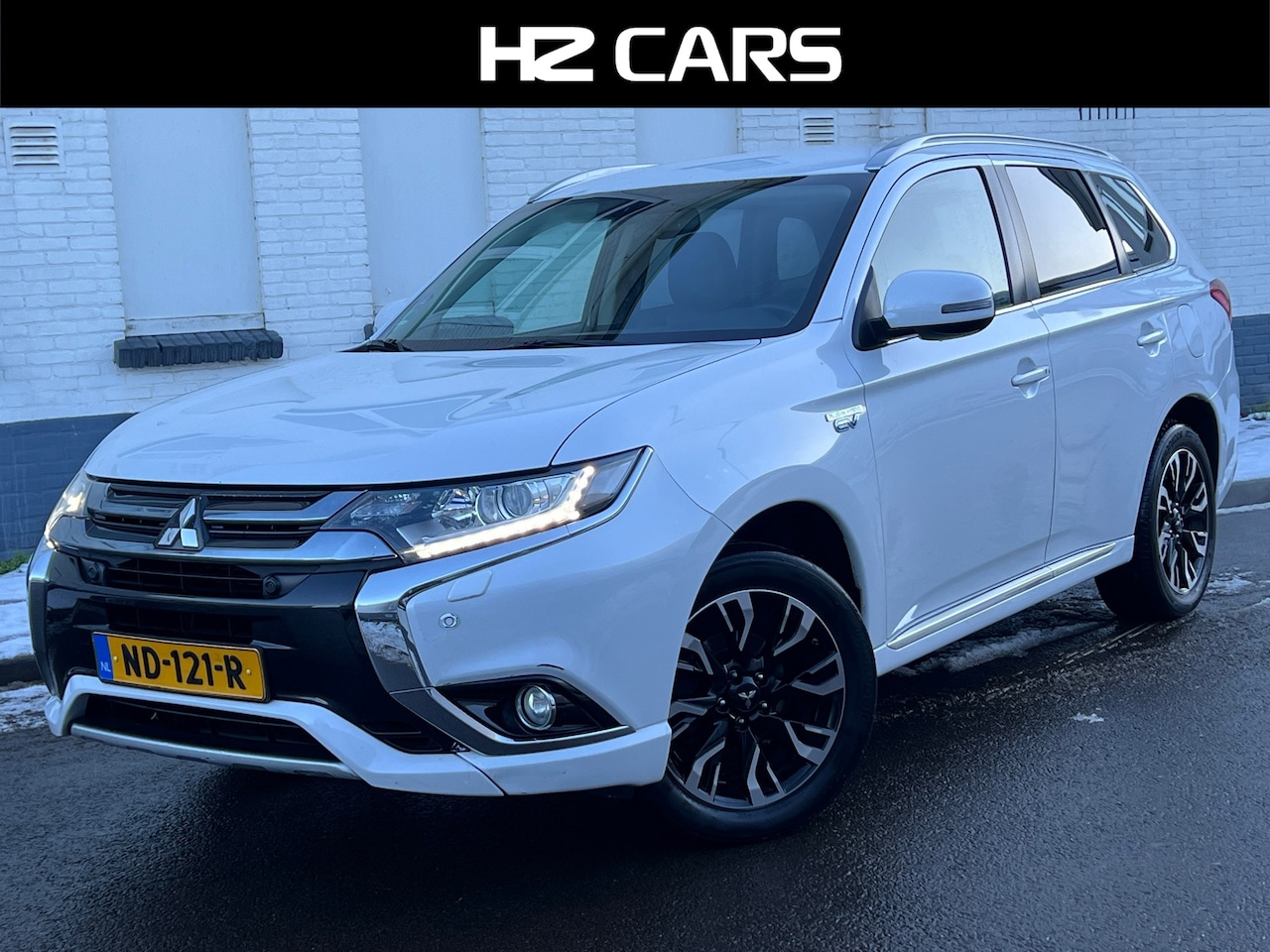Mitsubishi Outlander - 2.0 PHEV Executive Edition/Keyless/Camera/Navi - AutoWereld.nl