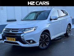 Mitsubishi Outlander - 2.0 PHEV Executive Edition/Keyless/Camera/Navi