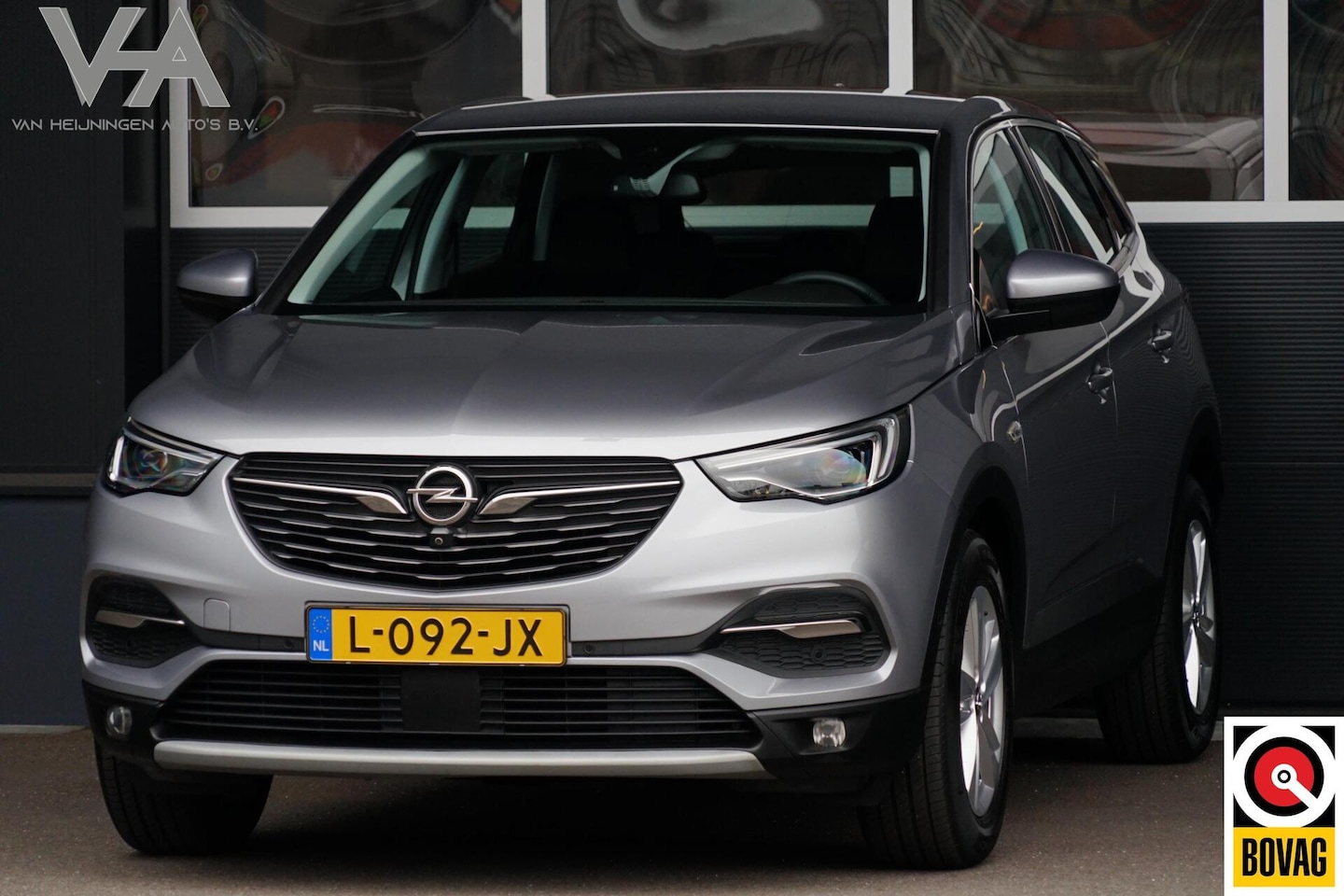 Opel Grandland X - 1.2 Turbo Business Elegance 1.2 Turbo Business Elegance, CarPlay, cam. - AutoWereld.nl