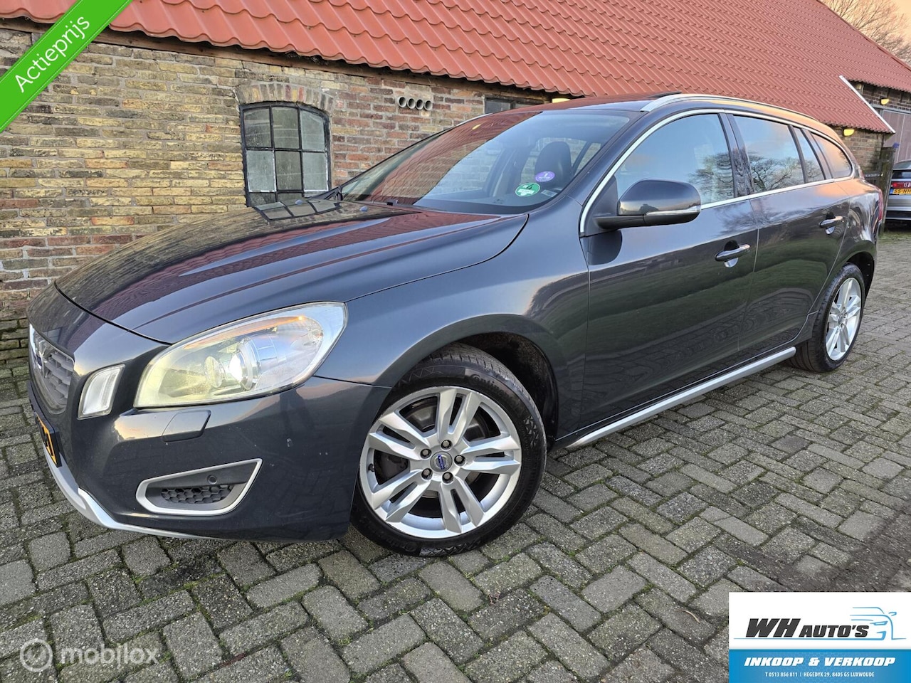 Volvo V60 - 1.6 T4 Summum 180pk | Xenon | open dak| Trekhaak - AutoWereld.nl