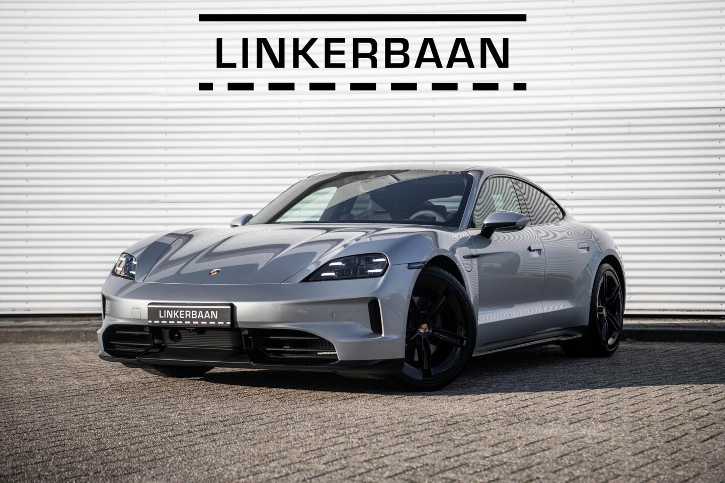 Porsche Taycan - 89 kWh | Pano | Sport Chrono | Bose | 4WS | 18-weg Stoelen | Soft Close | NL Auto - AutoWereld.nl