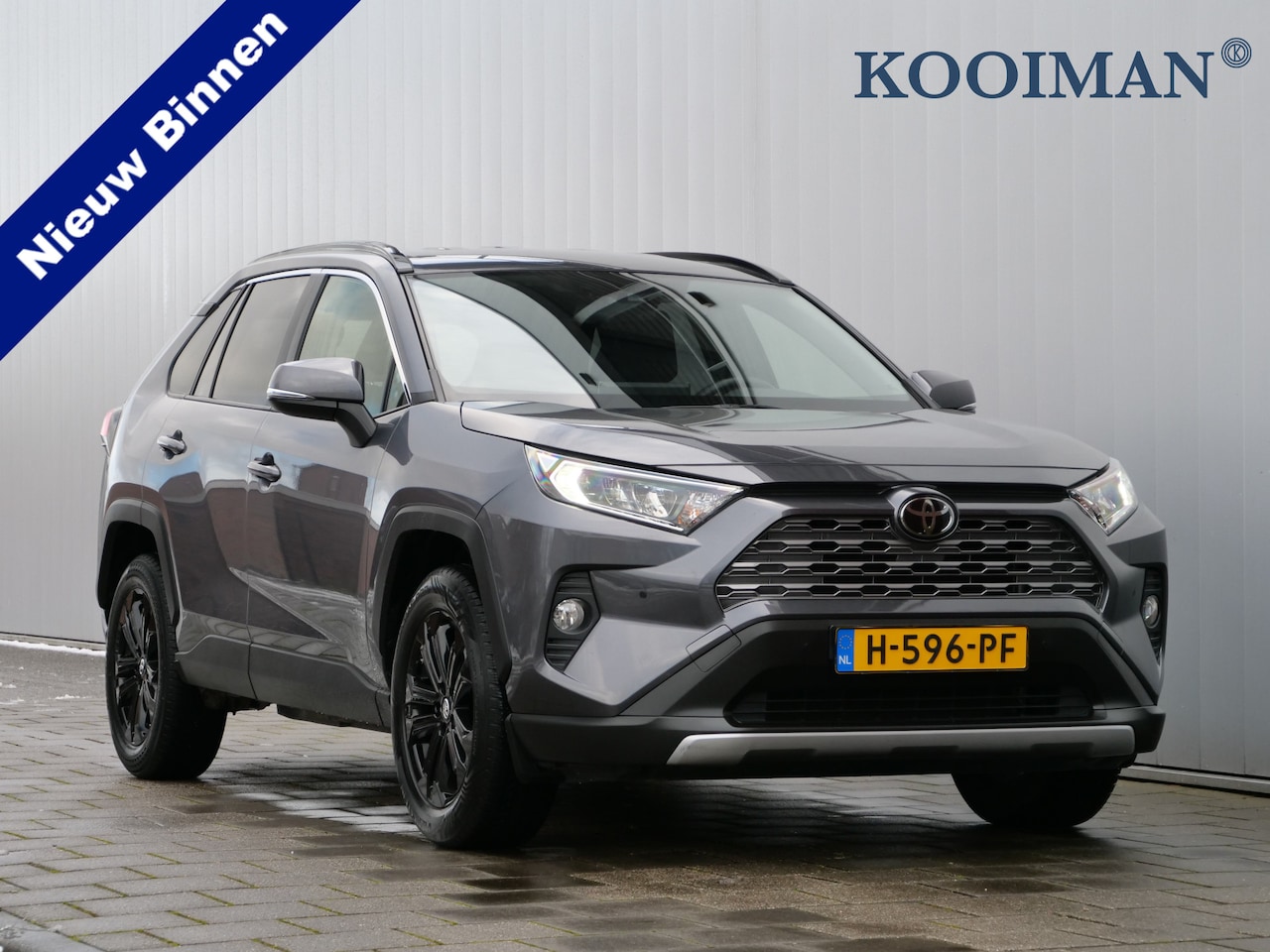 Toyota RAV4 - 2.0 VVT-iE Dynamic 176 Pk Automaat Navigatie / DAB / Apple Carplay / Keyless / Camera - AutoWereld.nl