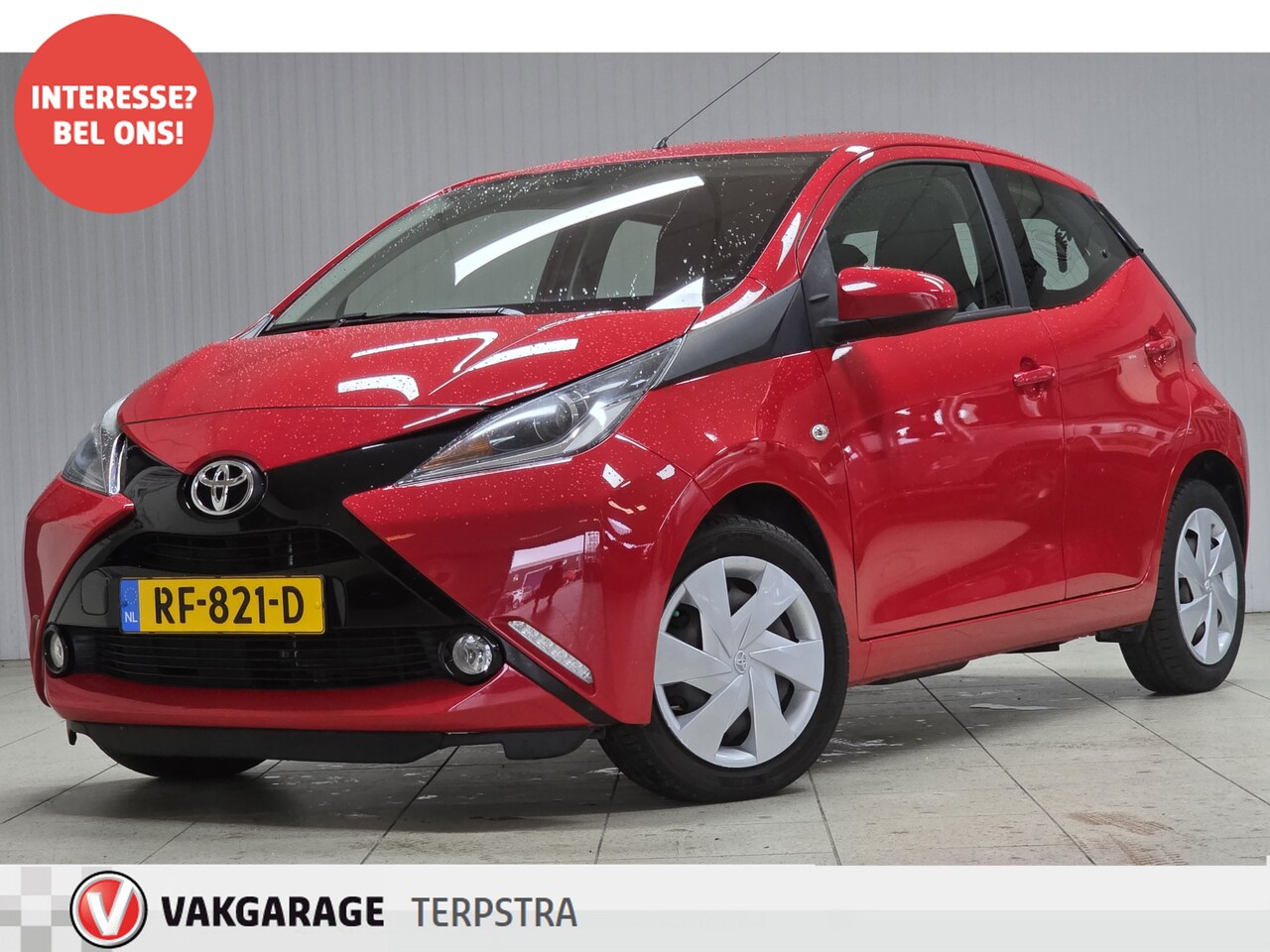 Toyota Aygo - 1.0 VVT-i x-play/ 5-Drs/ Camera/ Airco/ C.V. Afstand/ Elek. ramen/ Media-Scherm/ Isofix/ B - AutoWereld.nl