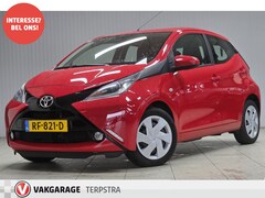 Toyota Aygo - 1.0 VVT-i x-play/ 5-Drs/ Camera/ Airco/ C.V. Afstand/ Elek. ramen/ Media-Scherm/ Isofix/ B