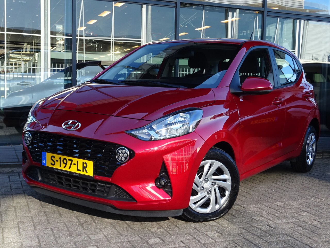 Hyundai i10 - 1.0 Comfort Smart | NAVIGATIE | CAMERA | CRUISE CONTROL | APPLE CARPLAY | ANDROID AUTO - AutoWereld.nl