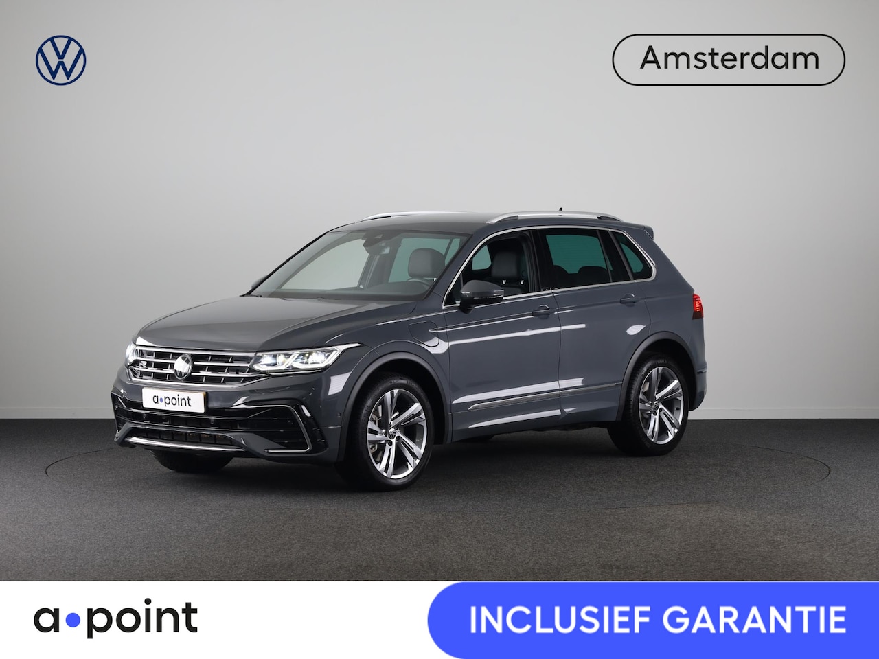 Volkswagen Tiguan - 1.4 TSI eHybrid R-Line Business 245 PK | Automaat (DSG) | wegklapbare trekhaak | winterpak - AutoWereld.nl