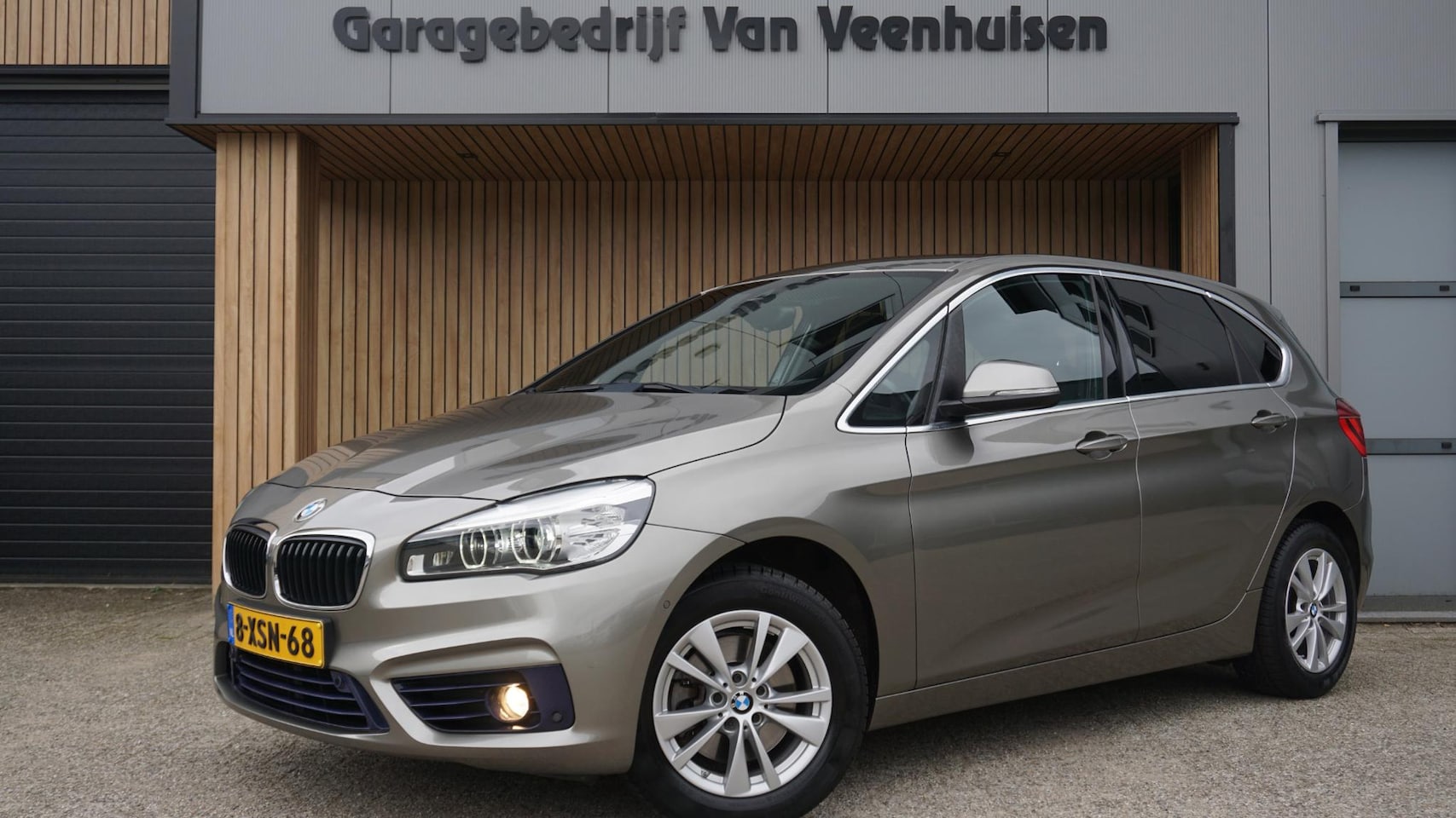BMW 2-serie Active Tourer - 218i 136pk Executive Airco Cruise Xenon *69865km* PDC 16 inch LM Navi NL auto *2de eign* - AutoWereld.nl