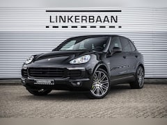 Porsche Cayenne - 3.0 S E-Hybrid | Panodak | Luchtvering | Trekhaak | Bose | Sport Chrono | 21 inch | NL Aut