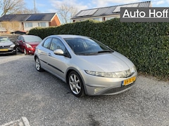 Honda Civic - 1.8 Sport | Autom. Airco | Cruise Control | Elekt. Ramen | LMV | Dealer onderhouden | APK