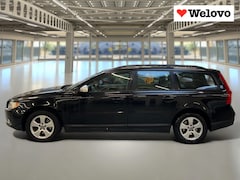 Volvo V70 - 2.0D Limited Edition Trekhaak, verwarmde stoelen, leder