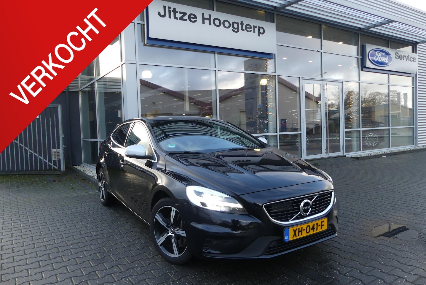 Volvo V40 - 1.5 T3 Polar+ Sport R-Design TREKHAAK AFNEEMBAAR (1.500KG), PANO, STANDKACHEL, ADAPT. CRUI - AutoWereld.nl