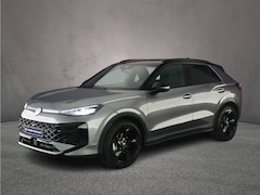 Volkswagen T-Roc - 1.5 eTSI 150pk R-Line First Edition