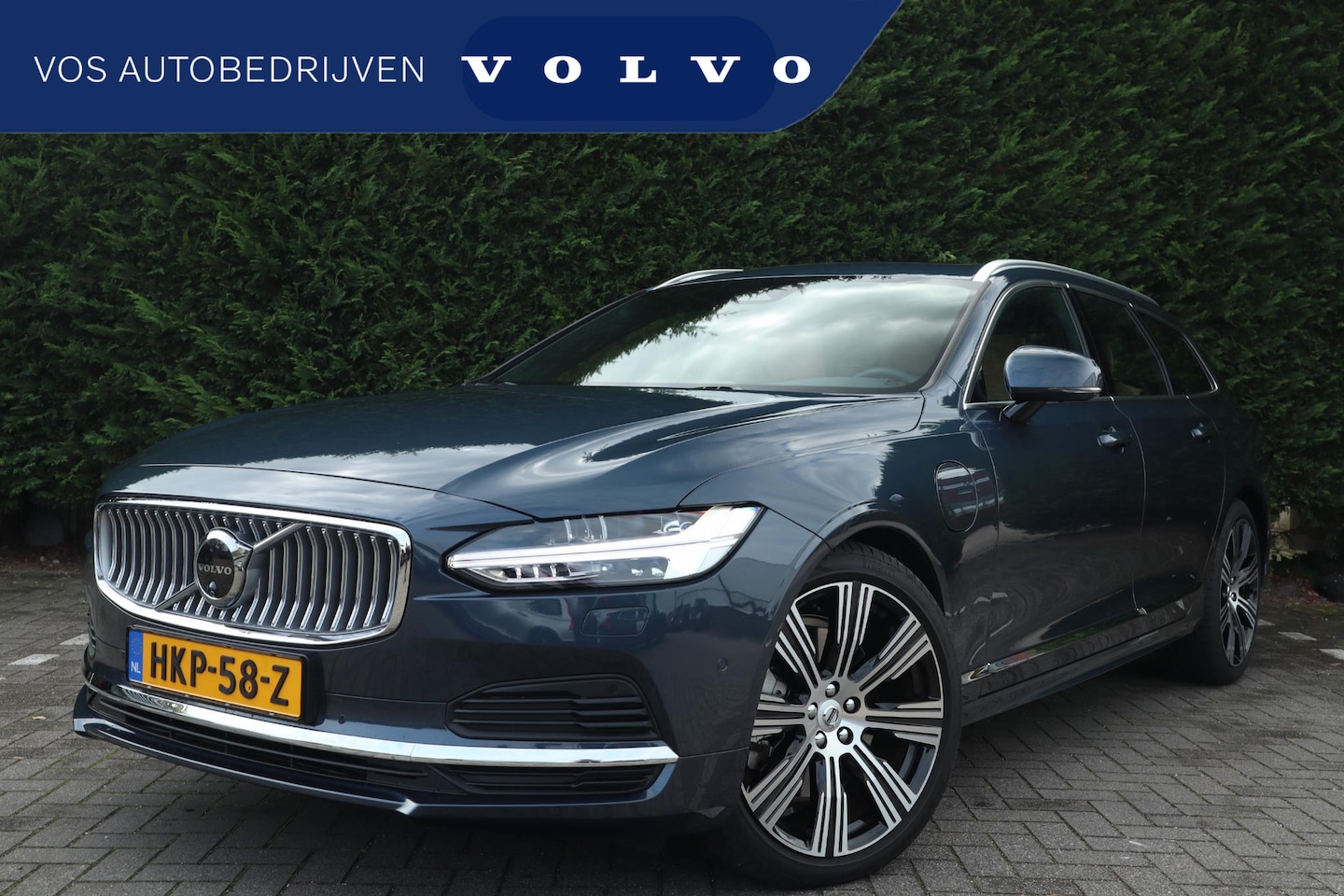 Volvo V90 - 2.0 T6 Plug-in hybrid AWD Ultra Bright | Luchtvering | B&W Audio | 360-camera | Head-up di - AutoWereld.nl