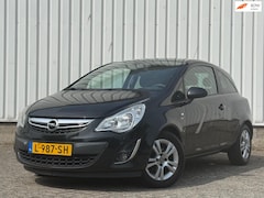 Opel Corsa - 1.4-16V (150AdamOpel)Cruise, StuurVerwarming, StoelVerwarming, Airco, ElektrischeRamen, LM