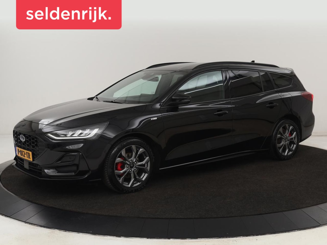 Ford Focus - 1.0 EcoBoost Hybrid ST Line Style | Stoel & stuurverwarming | Camera | Carplay | Full LED - AutoWereld.nl