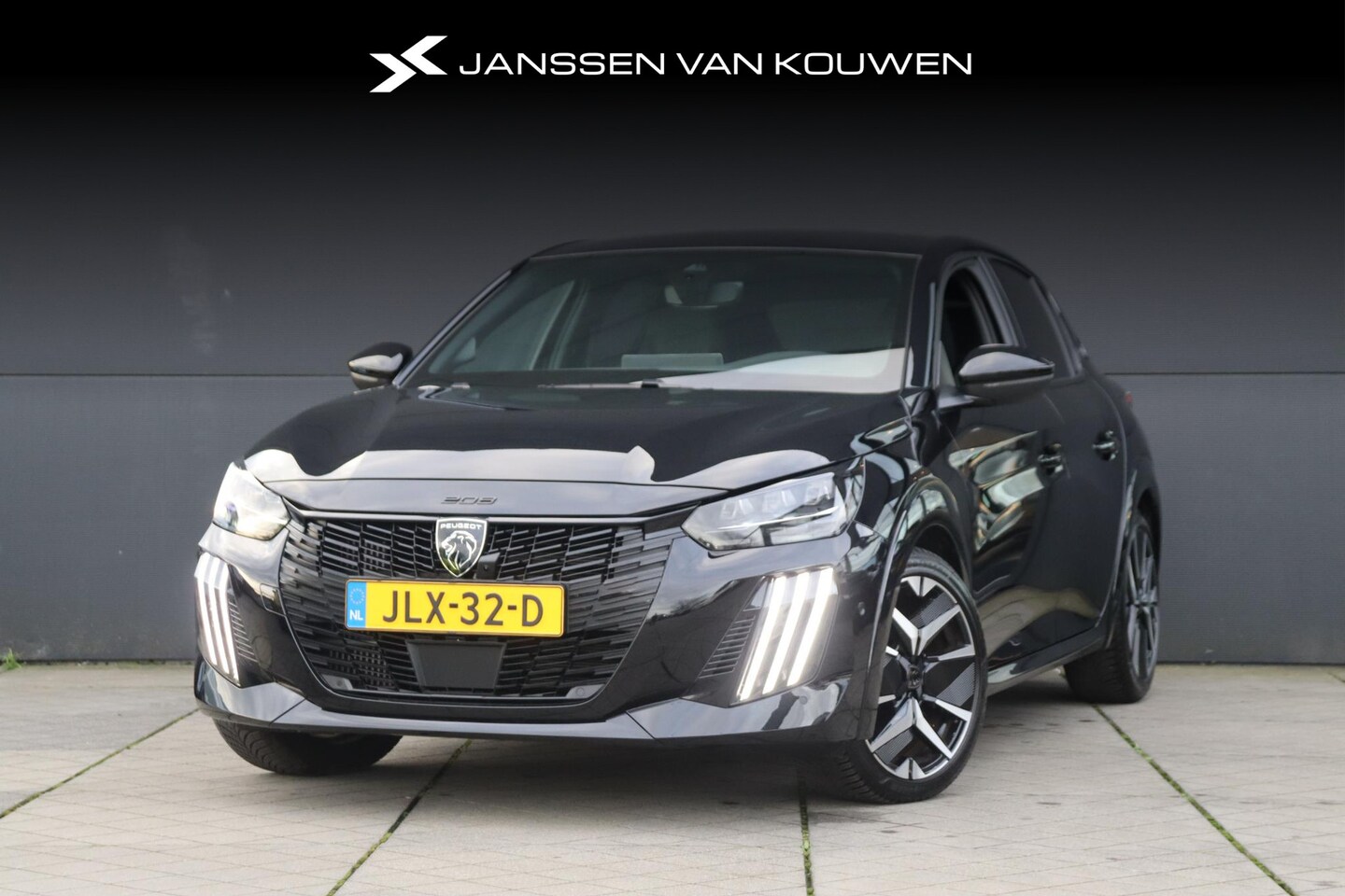 Peugeot 208 - 1.2 Hybrid 145 e-DCS6 GT / Navigatie / Apple CarPlay / Adaptive Cruise Control - AutoWereld.nl