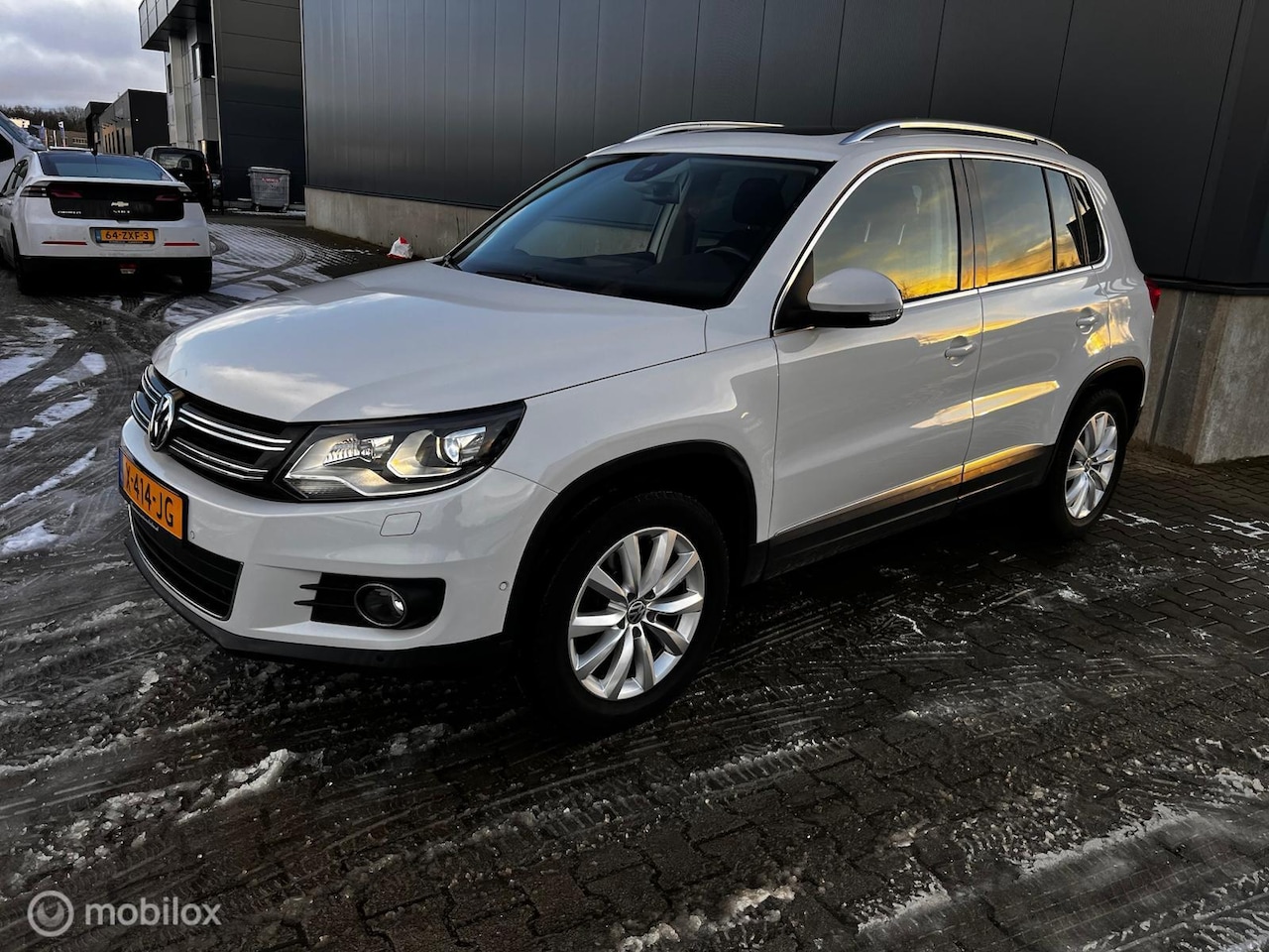 Volkswagen Tiguan - 1.4 TSI Sport 4Motion - AutoWereld.nl