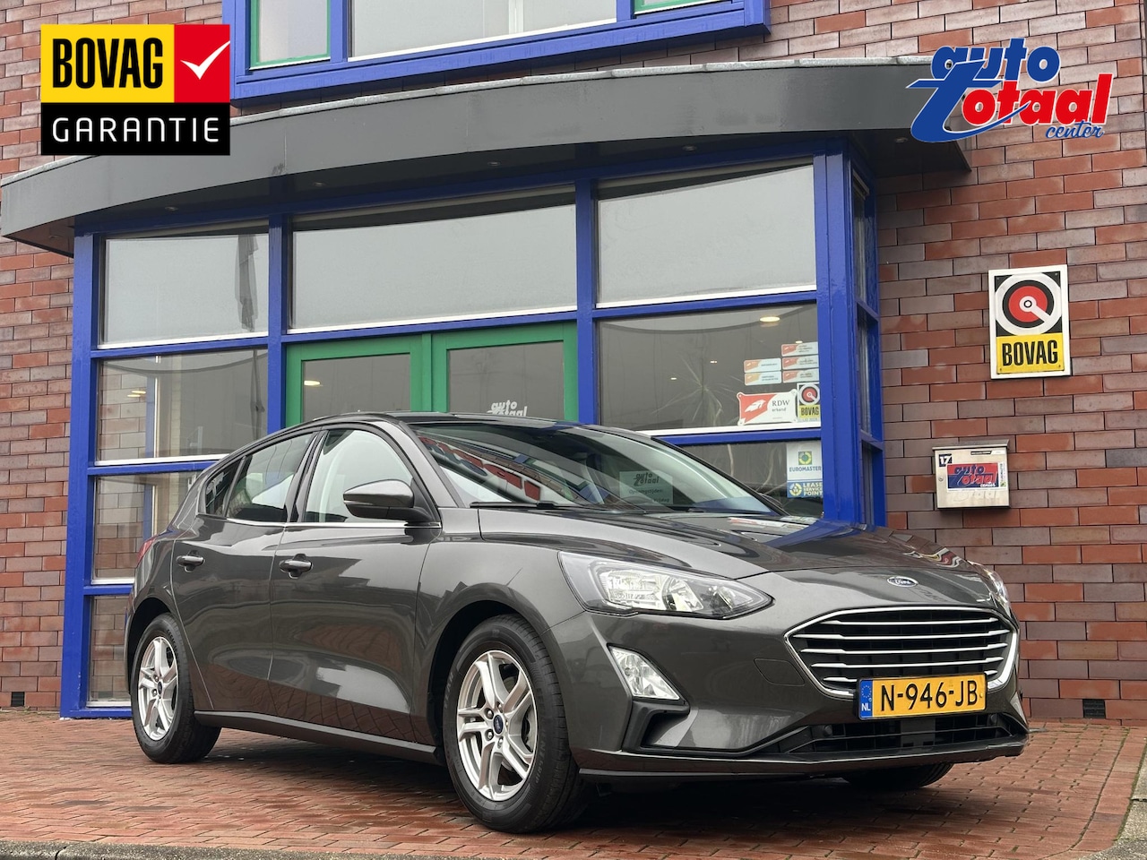 Ford Focus - 1.0 EcoBoost Hybrid Trend Edition Business | Camera | Navigatie - AutoWereld.nl