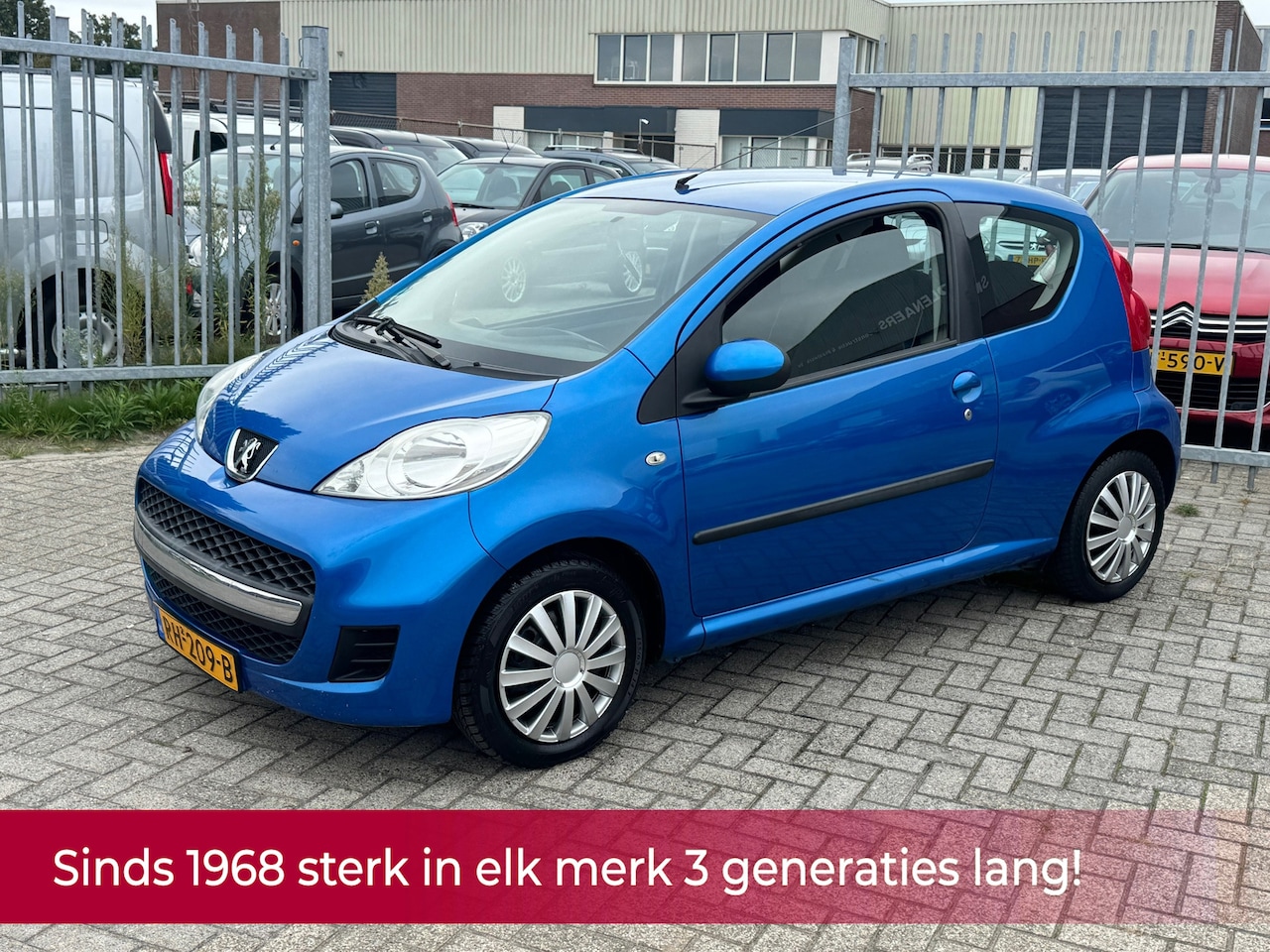 Peugeot 107 - 1.0-12V XR! Airco l Elek pakket l Toerenteller l Stuurbekrachtiging l AUX! GOED ONDERHOUDE - AutoWereld.nl