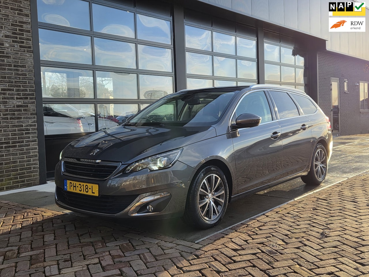 Peugeot 308 SW - 1.2 PureTech Allure | Pano | Xenon | Keyless | Camera | - AutoWereld.nl