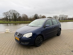 Volkswagen Polo - 1.4-16V Optive
