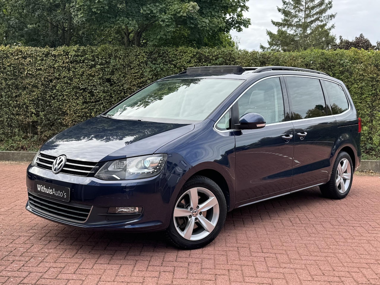 Volkswagen Sharan - 2.0 TSI Highline 7-Persoons Automaat Dakraam - AutoWereld.nl