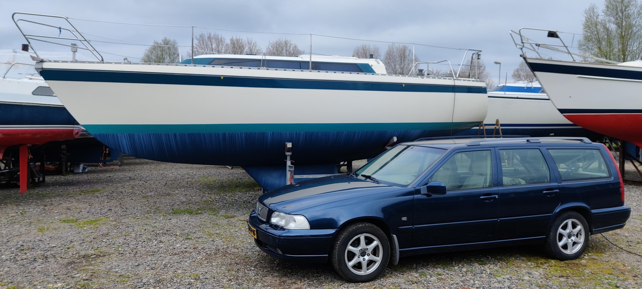 Volvo V70 - 2.4 Polar Prachtige V70 classic met nieuwe motor - AutoWereld.nl