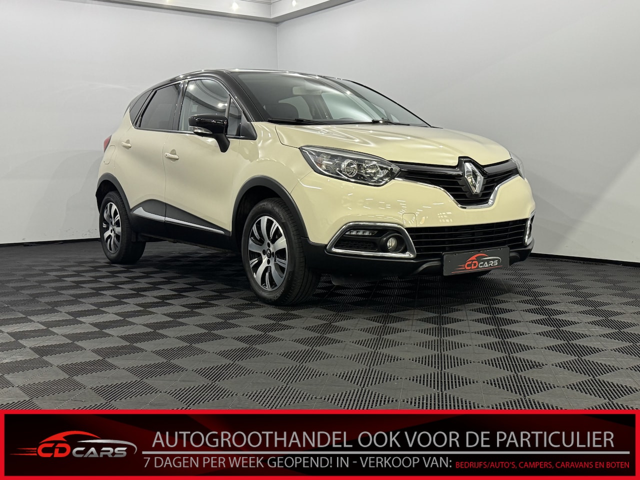 Renault Captur - 1.2 TCe Dynamique Airco, Navi, Camera, Keyless start, Cruise control, A start stop, Radio, - AutoWereld.nl