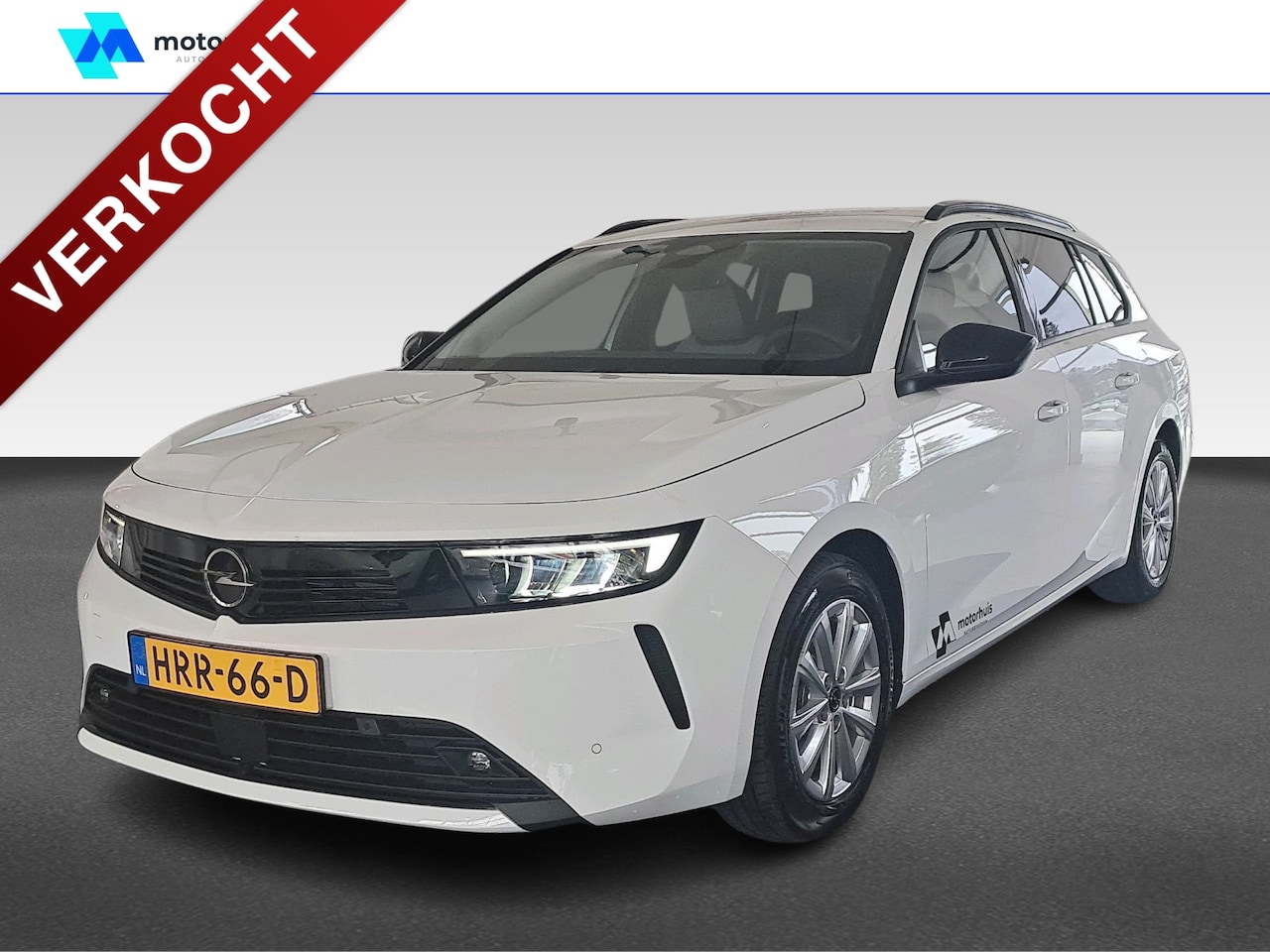 Opel Astra Sports Tourer - 1.2 TURBO 110PK BUSINESS EDITION ECC PDC WINTERPACK NAP - AutoWereld.nl
