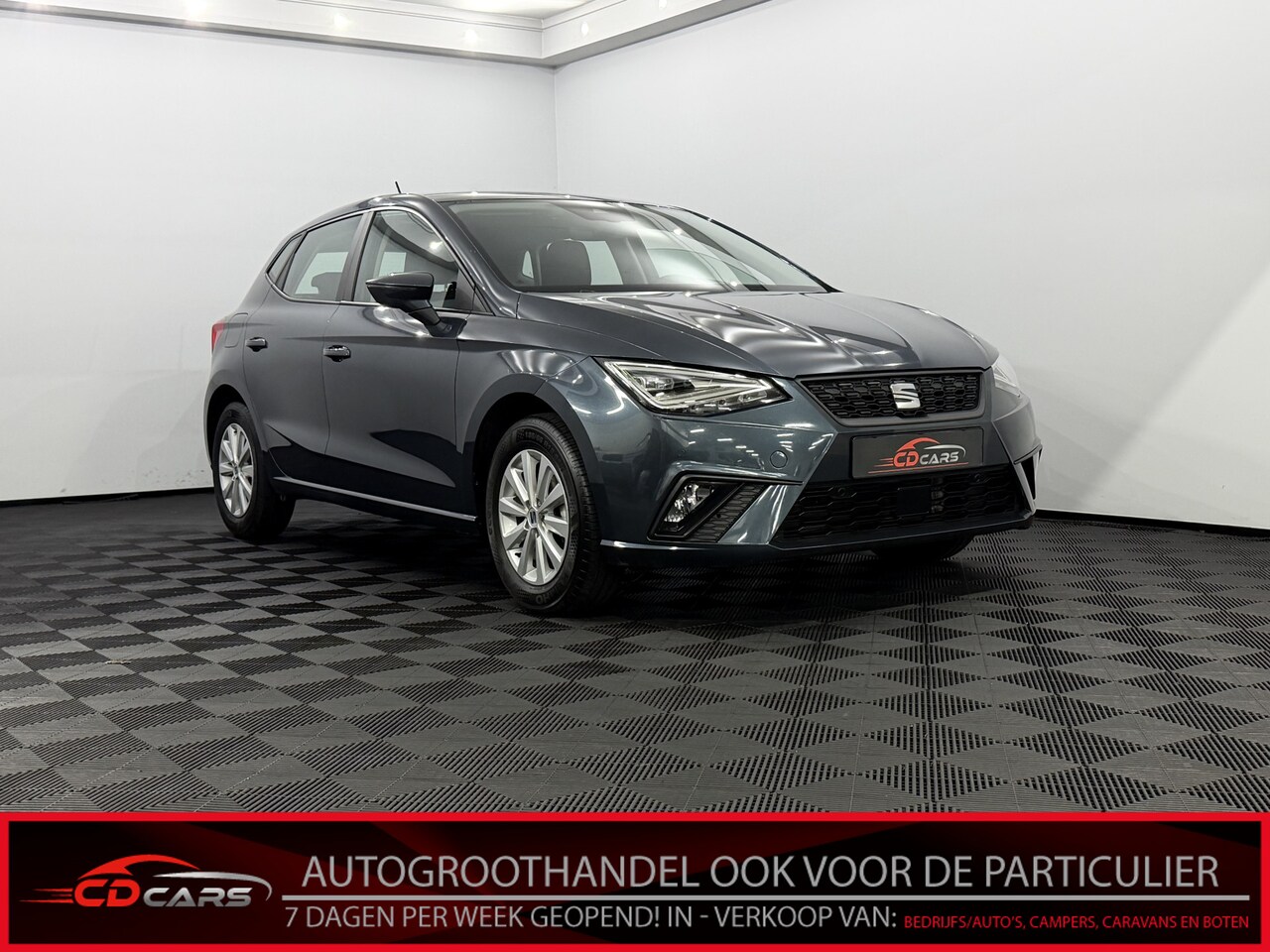 SEAT Ibiza - 1.0 MPI Style Camera, Apple carplay, Clima, Cruise control, A start stop, Lichtmetalen vel - AutoWereld.nl
