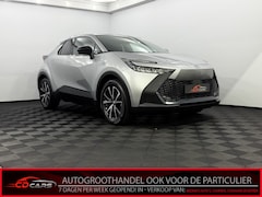 Toyota C-HR - 2.0 PHEV 220 Dynamic Plug-in Camera, Navi, Cruise control, Keyless start, Rijstrook correc