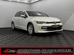 Volkswagen Golf - 1.5 TSI Life Business Clima, Apple carplay, Parkeersensoren, Stoelverwarming, Sfeerverlich