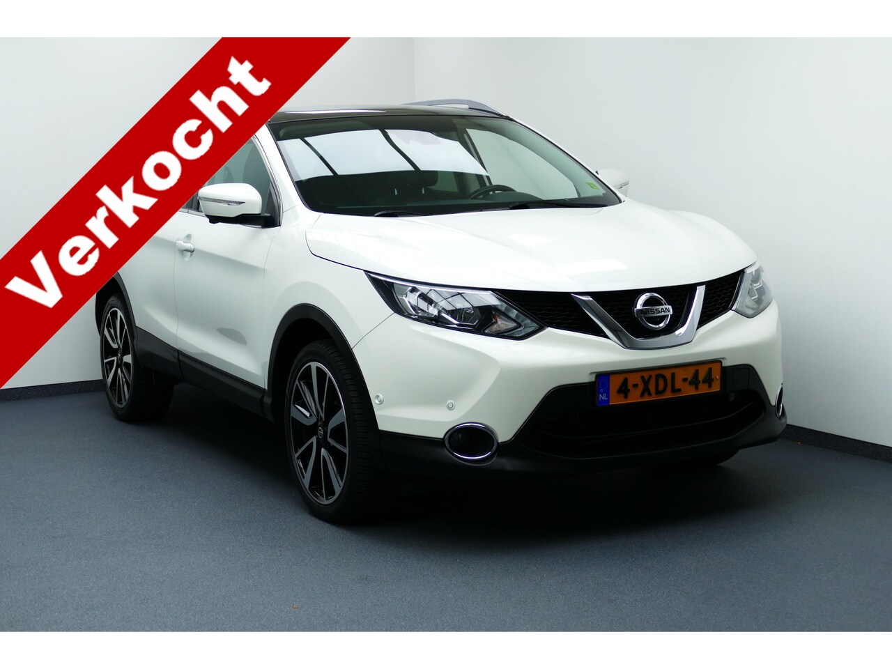 Nissan Qashqai - 1.2 Premier Edition. Panodak, Leer, Stoelverw, Led Koplampen, 360 Camera, 19"LMV - AutoWereld.nl